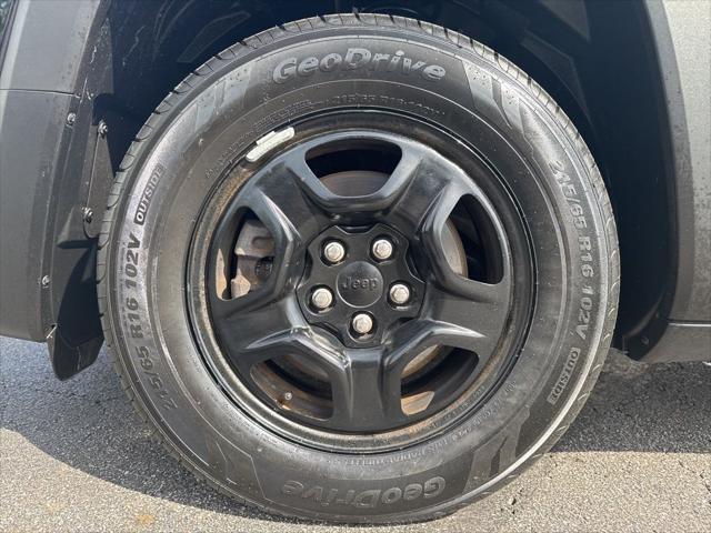 used 2021 Jeep Renegade car, priced at $18,333