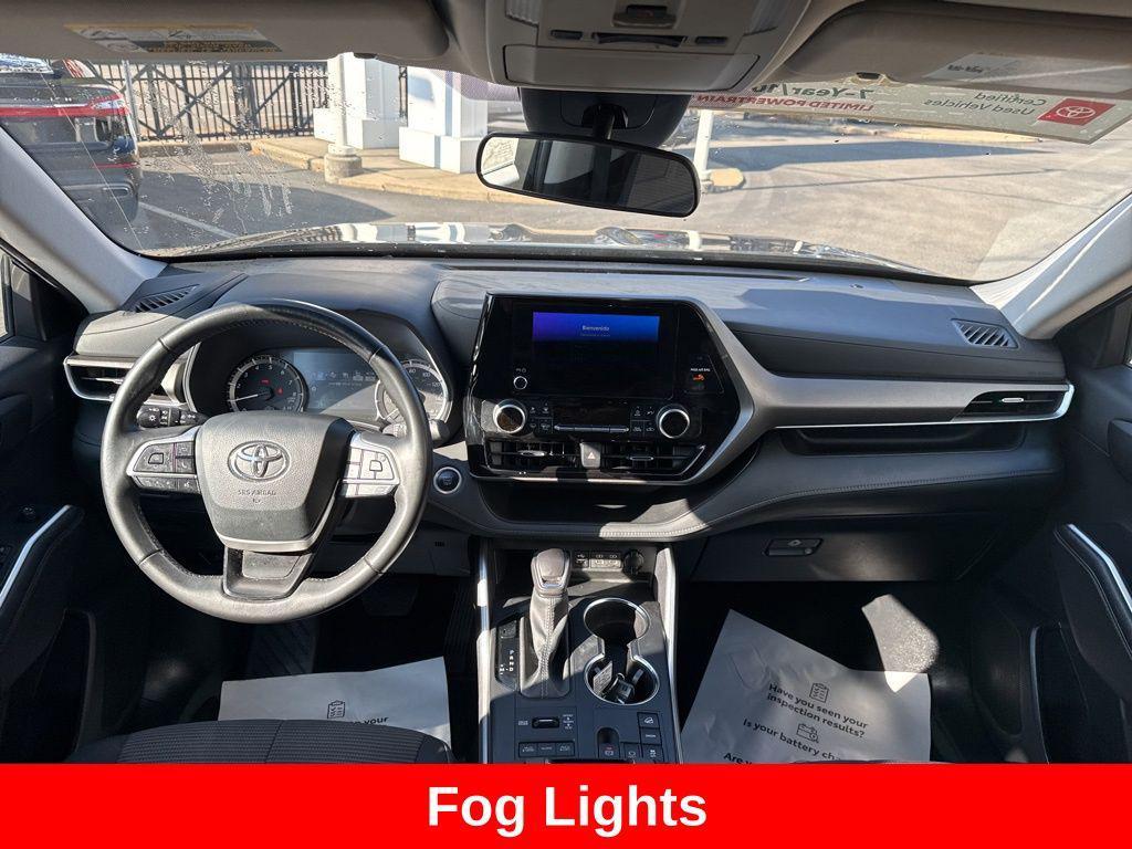 used 2024 Toyota Highlander car, priced at $35,997