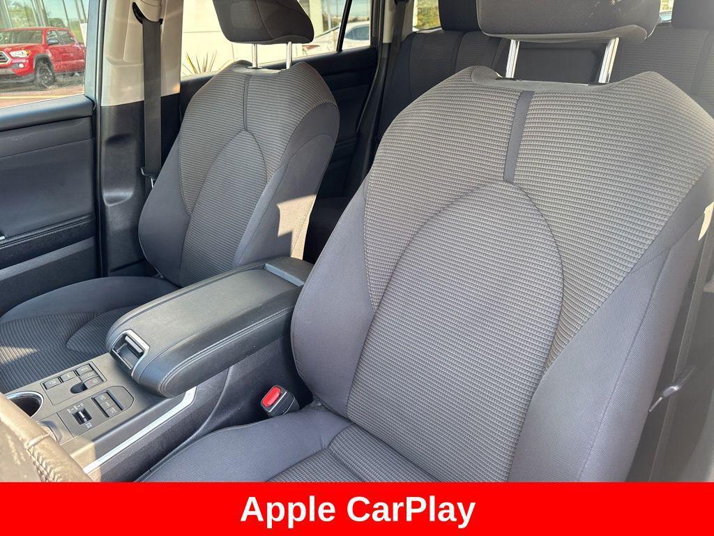 used 2024 Toyota Highlander car, priced at $35,997