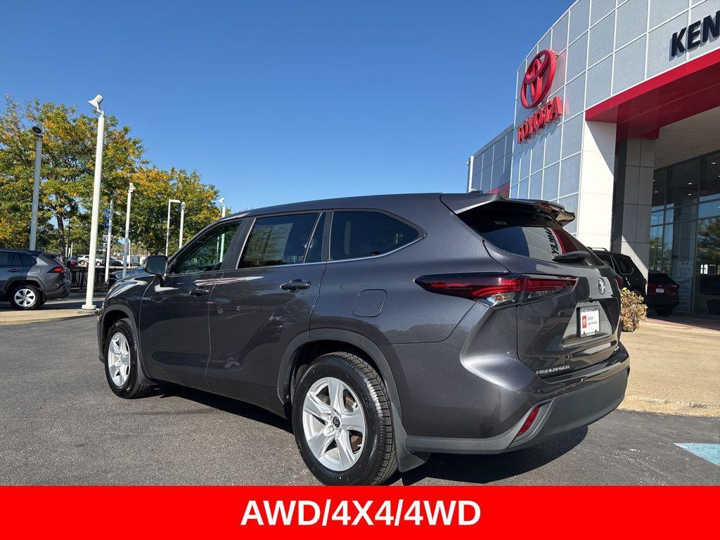 used 2024 Toyota Highlander car, priced at $35,997