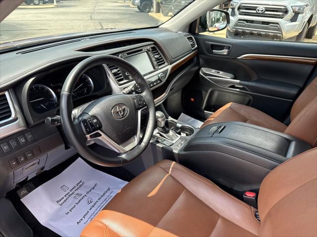 used 2019 Toyota Highlander car, priced at $24,994