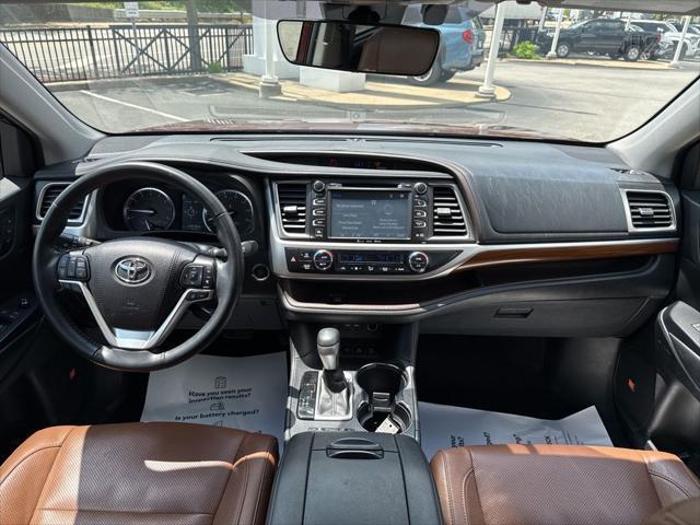 used 2019 Toyota Highlander car, priced at $24,994