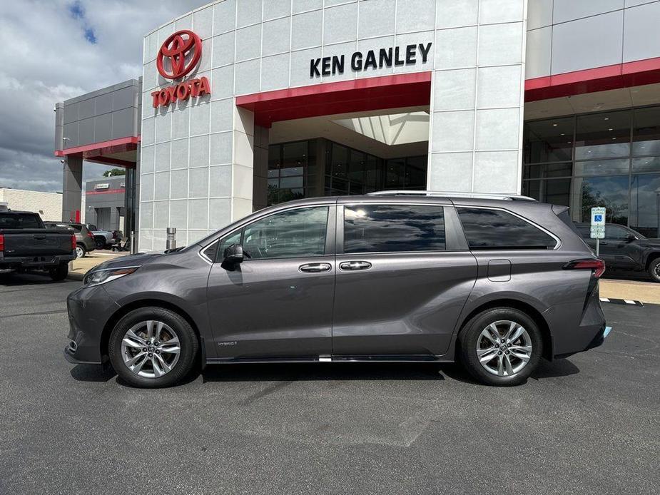 used 2021 Toyota Sienna car, priced at $46,702