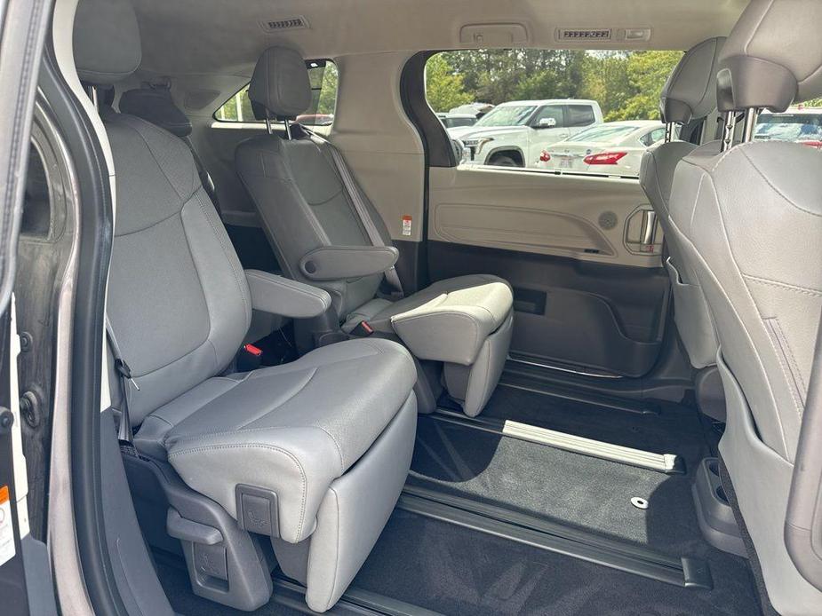 used 2021 Toyota Sienna car, priced at $46,702