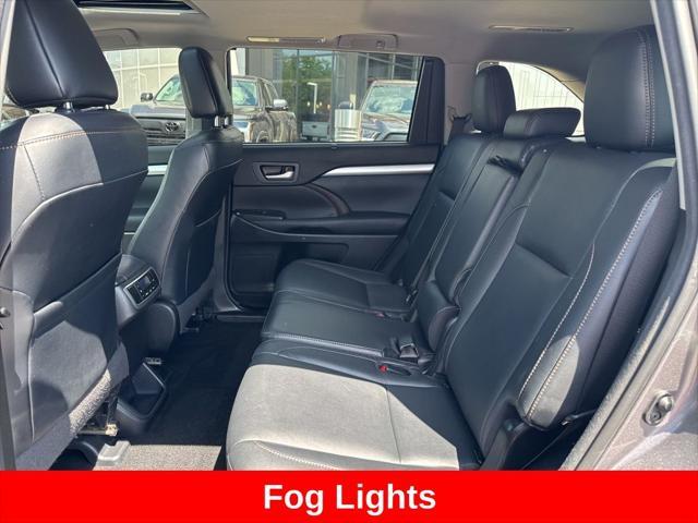 used 2017 Toyota Highlander car, priced at $20,989