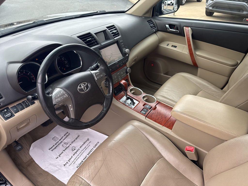 used 2010 Toyota Highlander car, priced at $11,987