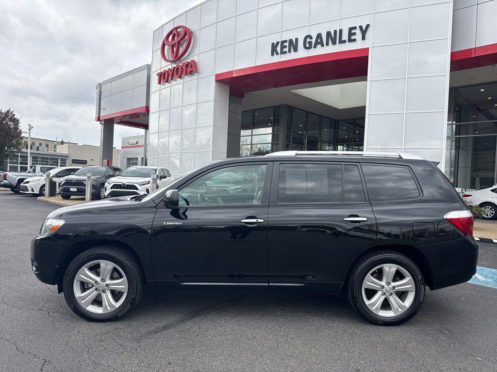 used 2010 Toyota Highlander car, priced at $11,987