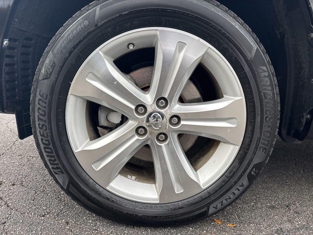 used 2010 Toyota Highlander car, priced at $11,987