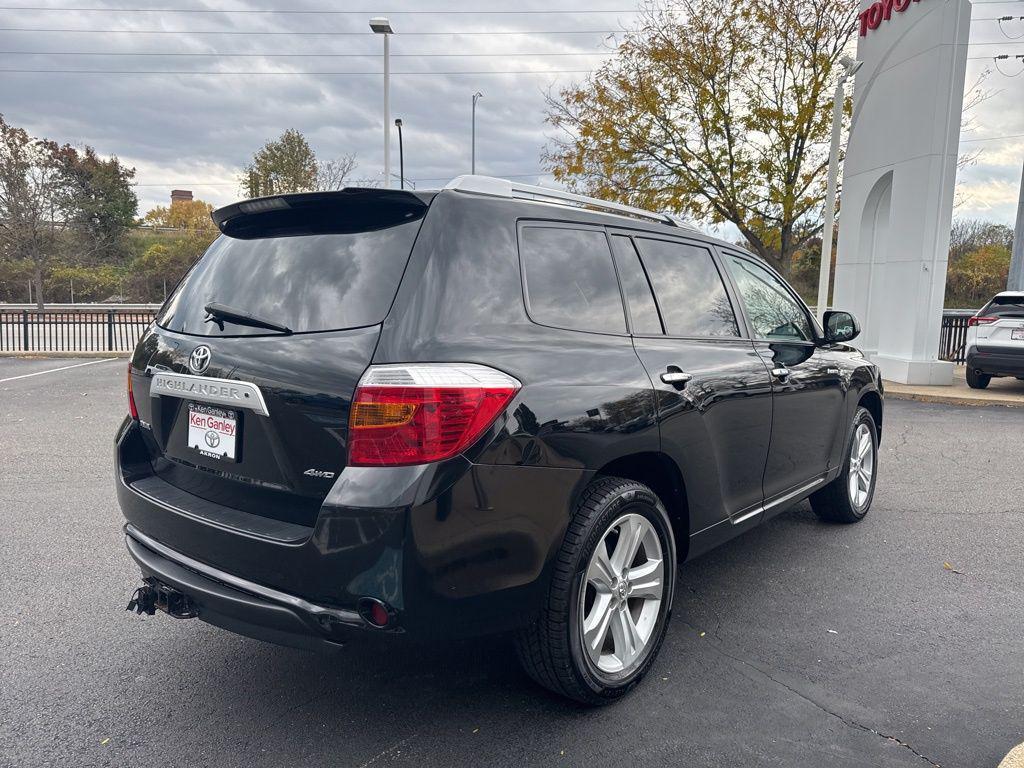 used 2010 Toyota Highlander car, priced at $11,987