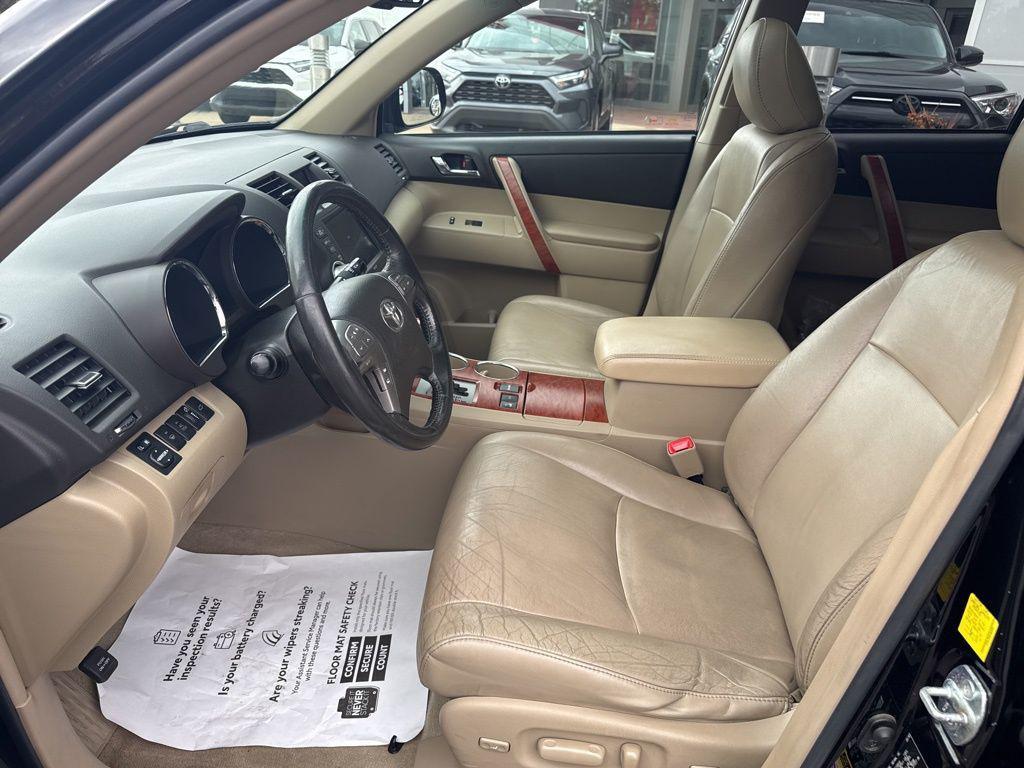 used 2010 Toyota Highlander car, priced at $11,987