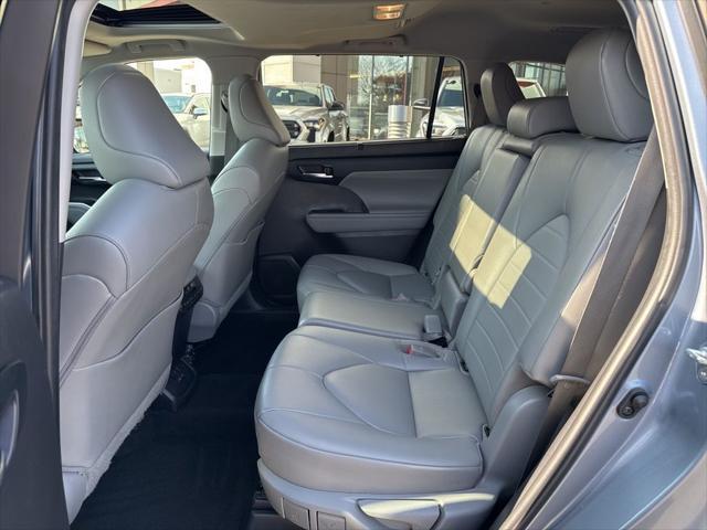 used 2023 Toyota Highlander car, priced at $32,991
