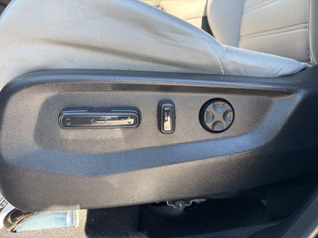 used 2020 Honda CR-V car, priced at $18,846