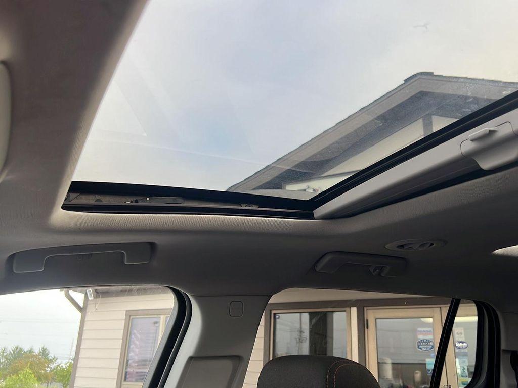 used 2023 GMC Acadia car, priced at $29,950