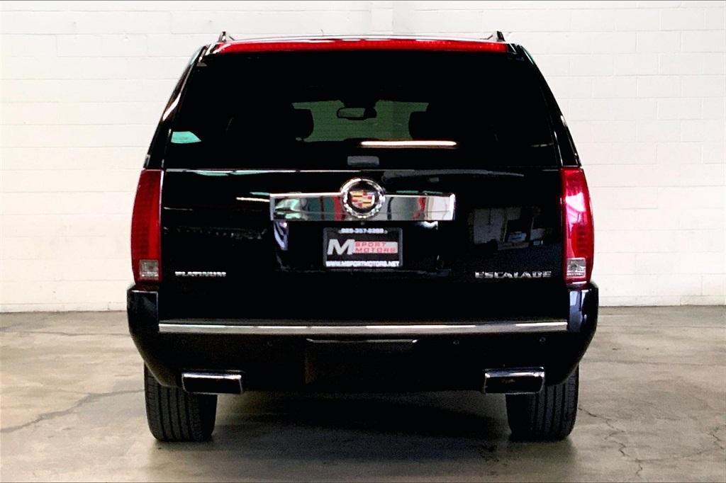 used 2014 Cadillac Escalade ESV car, priced at $24,998