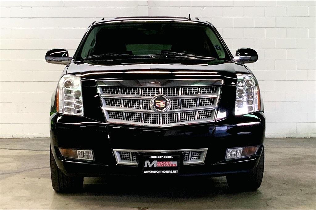 used 2014 Cadillac Escalade ESV car, priced at $24,998