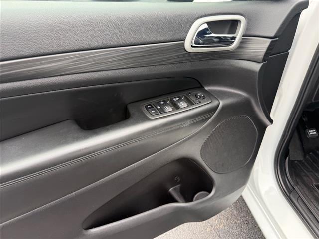 used 2022 Jeep Grand Cherokee car, priced at $31,990