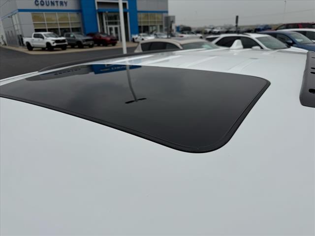 used 2022 Jeep Grand Cherokee car, priced at $31,990