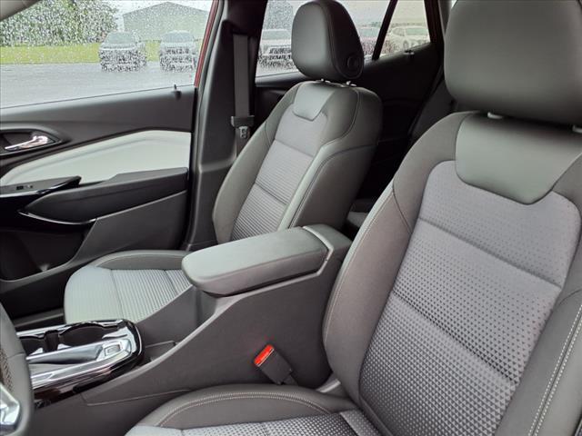 new 2025 Chevrolet Trax car, priced at $23,985