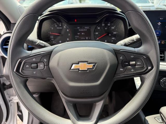 used 2025 Chevrolet Trax car, priced at $22,885