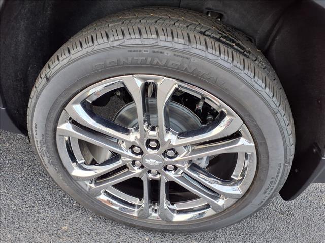 new 2025 Chevrolet Traverse car, priced at $48,060