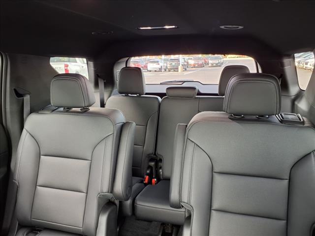 new 2025 Chevrolet Traverse car, priced at $48,060