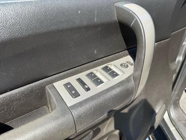 used 2007 Chevrolet Silverado 2500 car, priced at $11,990