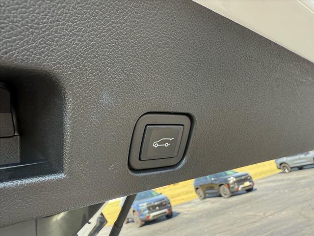 used 2024 Chevrolet Traverse car, priced at $48,990