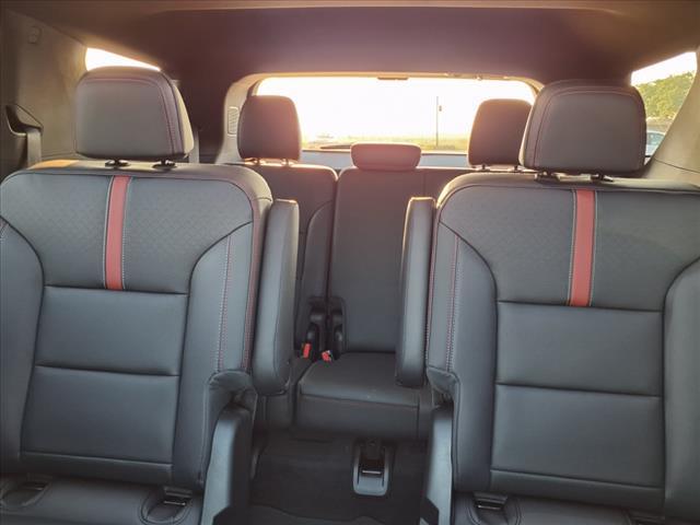 new 2025 Chevrolet Traverse car, priced at $57,195
