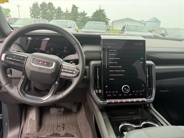 used 2025 GMC Yukon car, priced at $76,990
