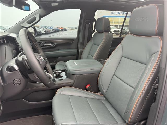 used 2025 GMC Yukon car, priced at $76,990