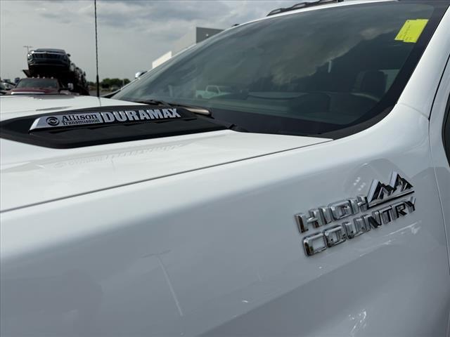 used 2025 Chevrolet Silverado 2500 car, priced at $84,990