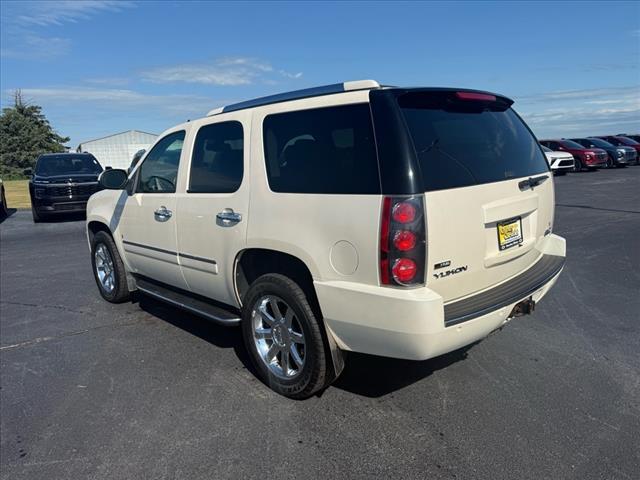 used 2009 GMC Yukon car, priced at $11,990