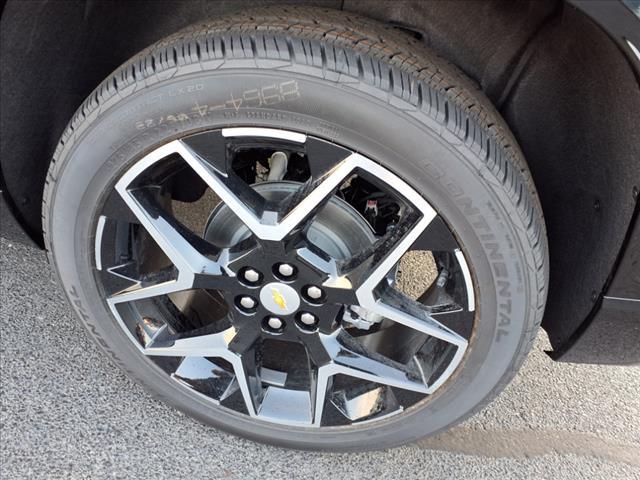 new 2025 Chevrolet Traverse car, priced at $55,395