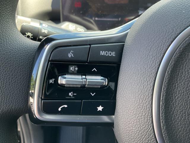new 2025 Kia Sorento car, priced at $32,133