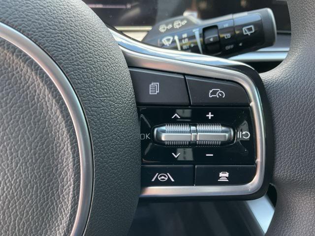 new 2025 Kia Sorento car, priced at $32,133