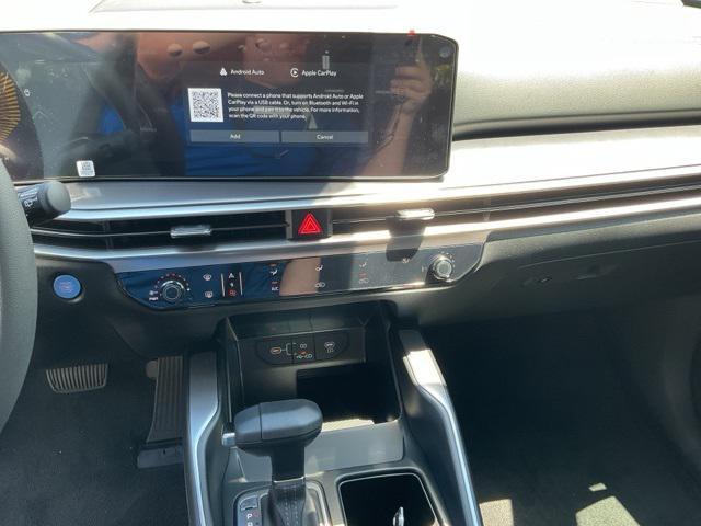 new 2025 Kia Sorento car, priced at $32,133