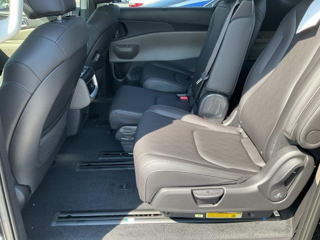 new 2026 Kia Carnival Hybrid car, priced at $43,188