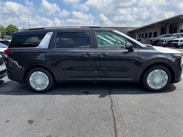 new 2025 Kia Carnival car, priced at $43,885