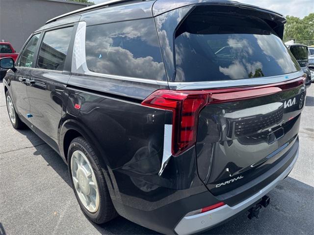 new 2025 Kia Carnival car, priced at $43,885