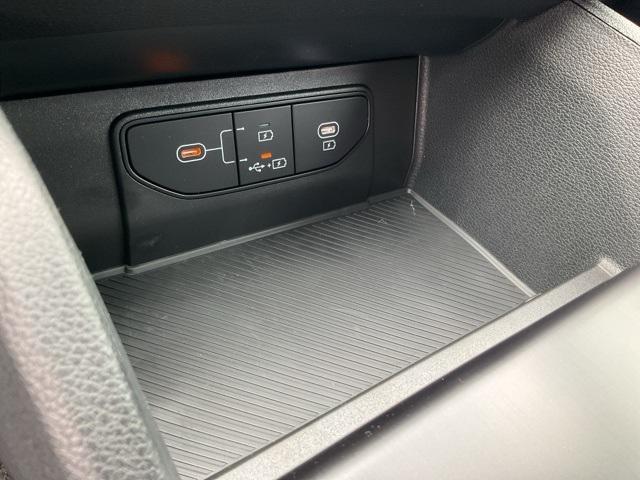 new 2026 Kia Sportage car, priced at $30,032