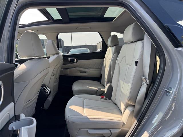 new 2025 Kia Sorento car, priced at $45,895