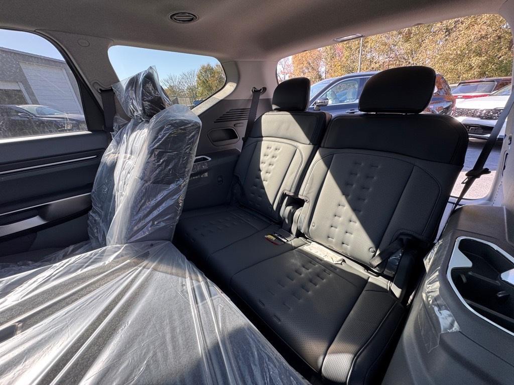 new 2026 Kia EV9 car, priced at $67,340