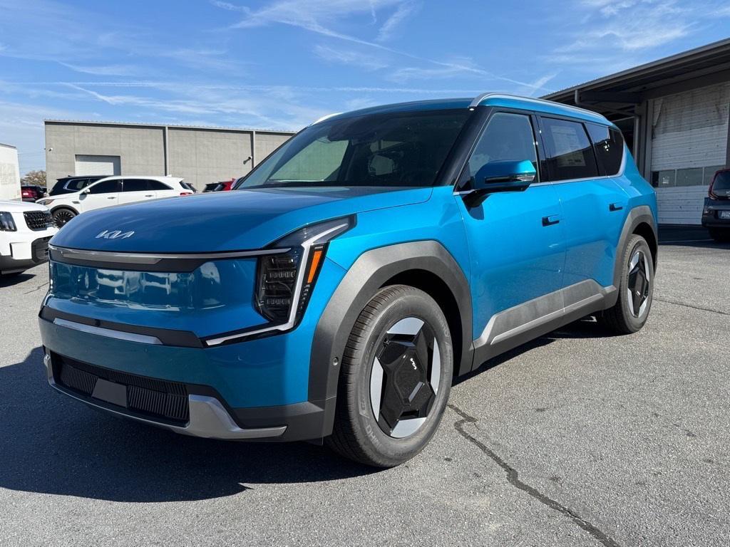 new 2026 Kia EV9 car, priced at $67,340
