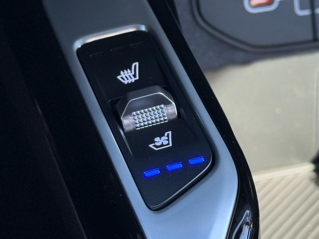 new 2026 Kia Sorento car, priced at $46,052