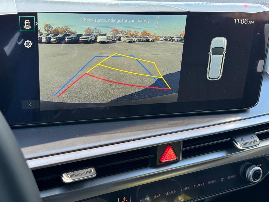 new 2026 Kia Sorento car, priced at $38,575