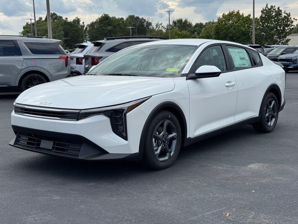 new 2025 Kia K4 car, priced at $23,590