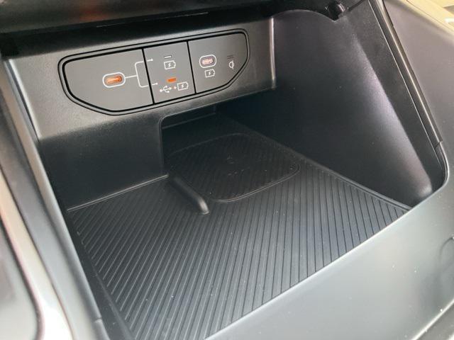 new 2025 Kia Sorento Hybrid car, priced at $40,795