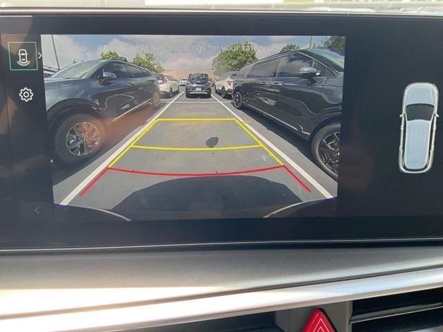 new 2025 Kia Sorento Hybrid car, priced at $40,795