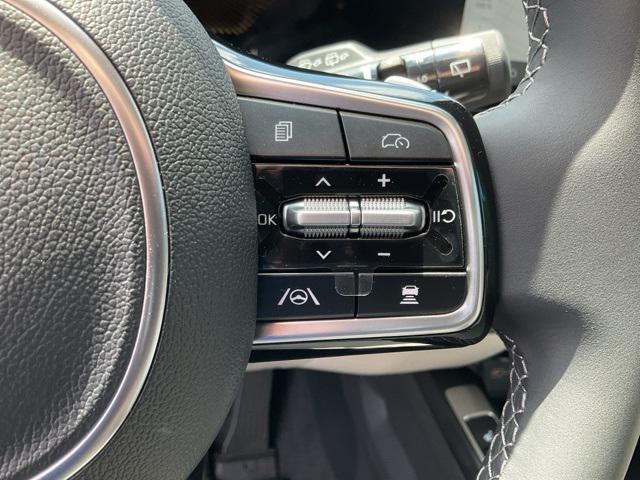 new 2025 Kia Sorento Hybrid car, priced at $40,795
