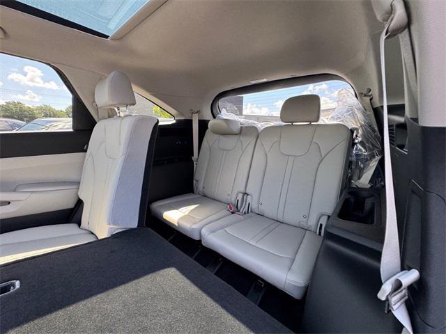 new 2025 Kia Sorento car, priced at $38,795